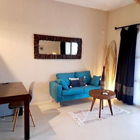 Laura Guest House-Adult Only- Hua Thanon  Buitenkant foto