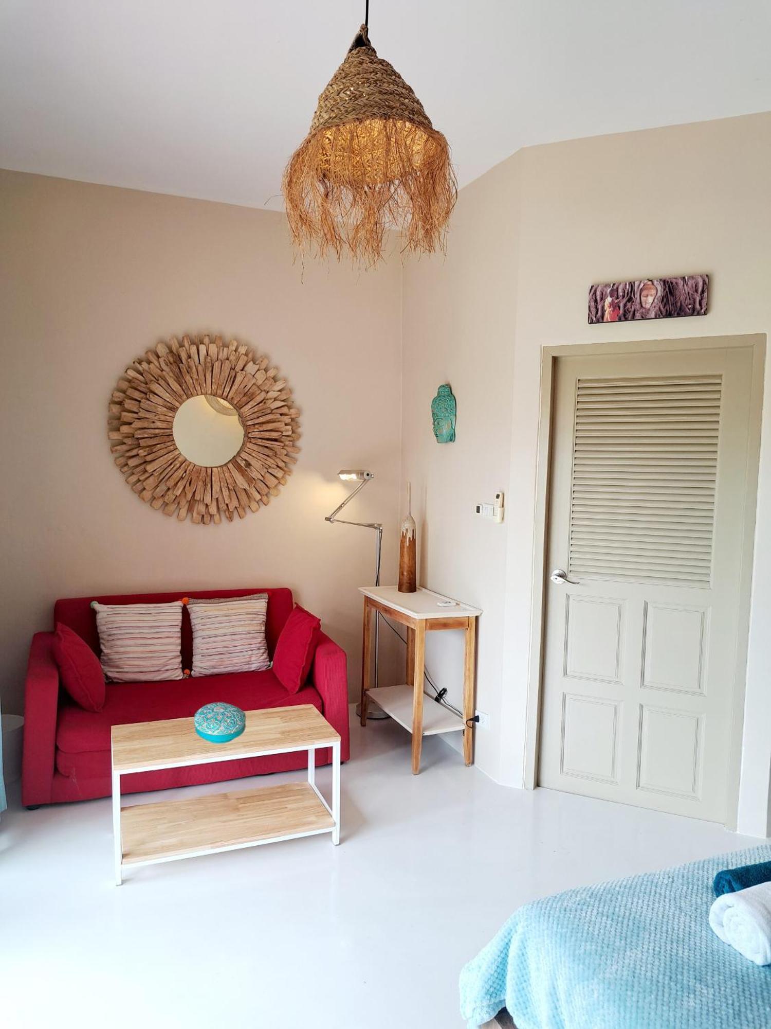 Laura Guest House-Adult Only- Hua Thanon  Buitenkant foto