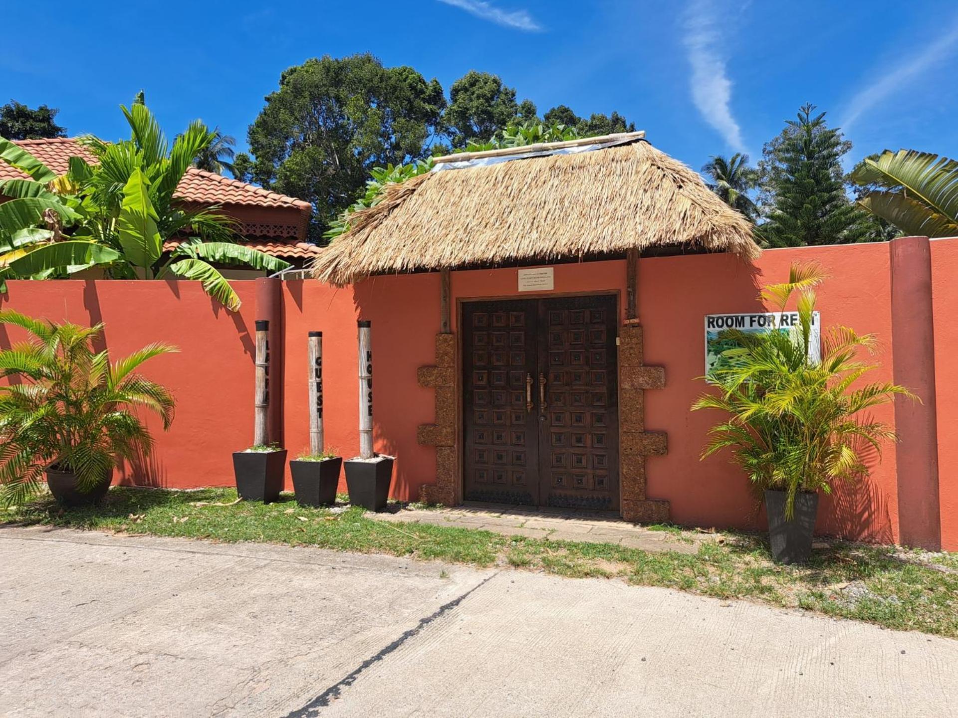 Laura Guest House-Adult Only- Hua Thanon  Buitenkant foto