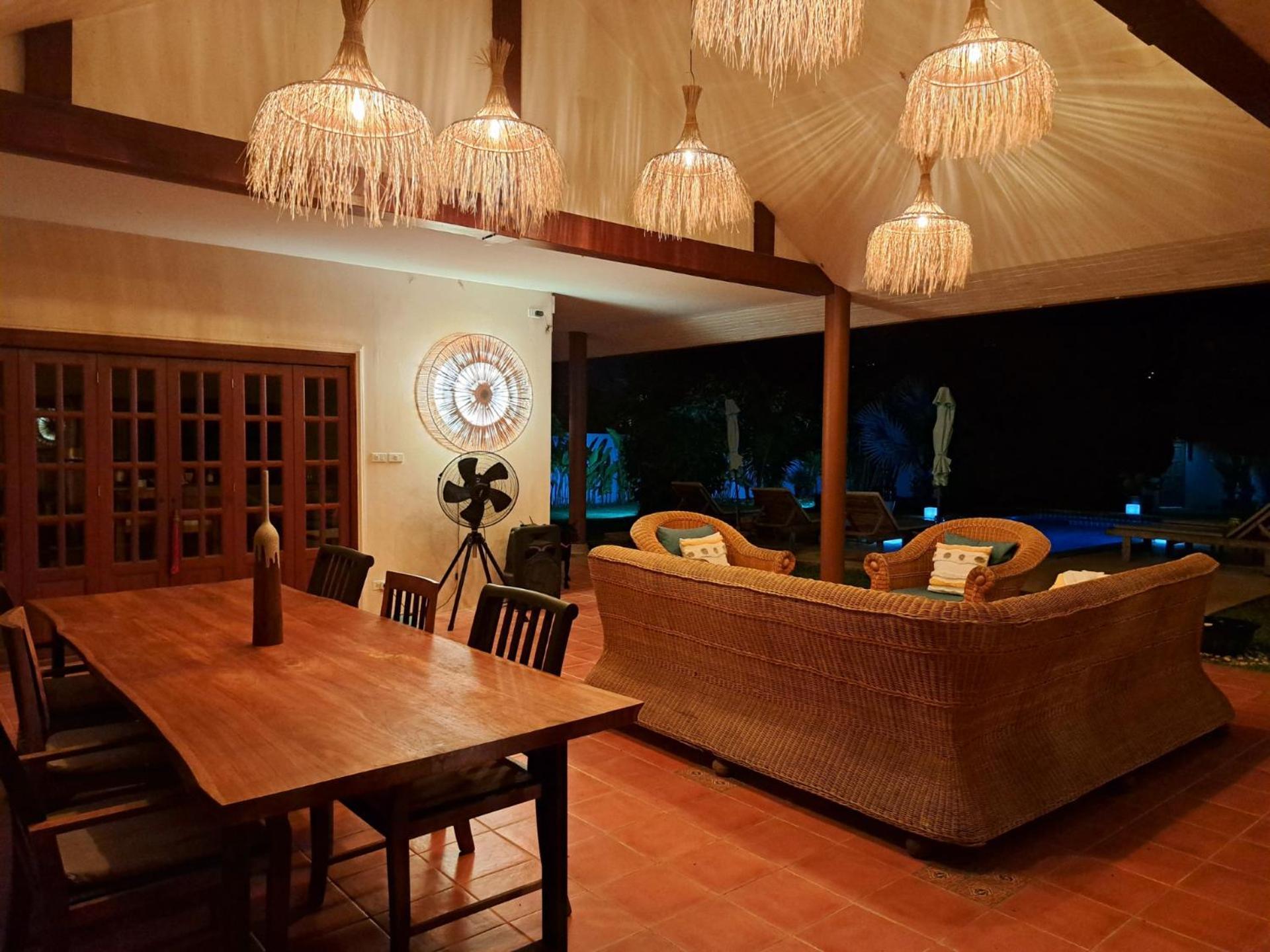 Laura Guest House-Adult Only- Hua Thanon  Buitenkant foto