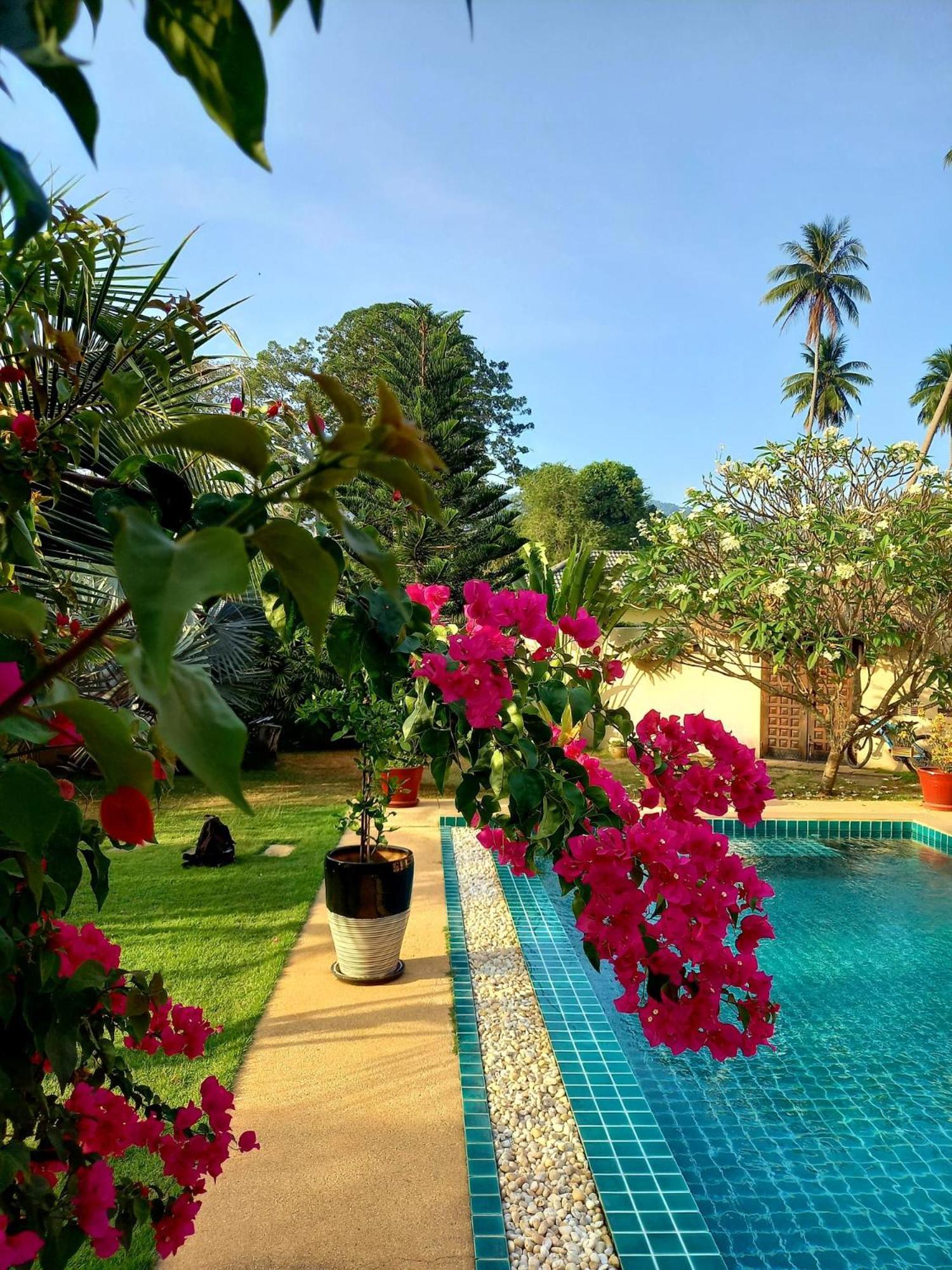 Laura Guest House-Adult Only- Hua Thanon  Buitenkant foto